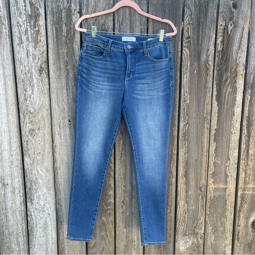 Skinnygirl “The Skinny” High Rise Jeans Size 31/12 Medium Wash Stretch Denim